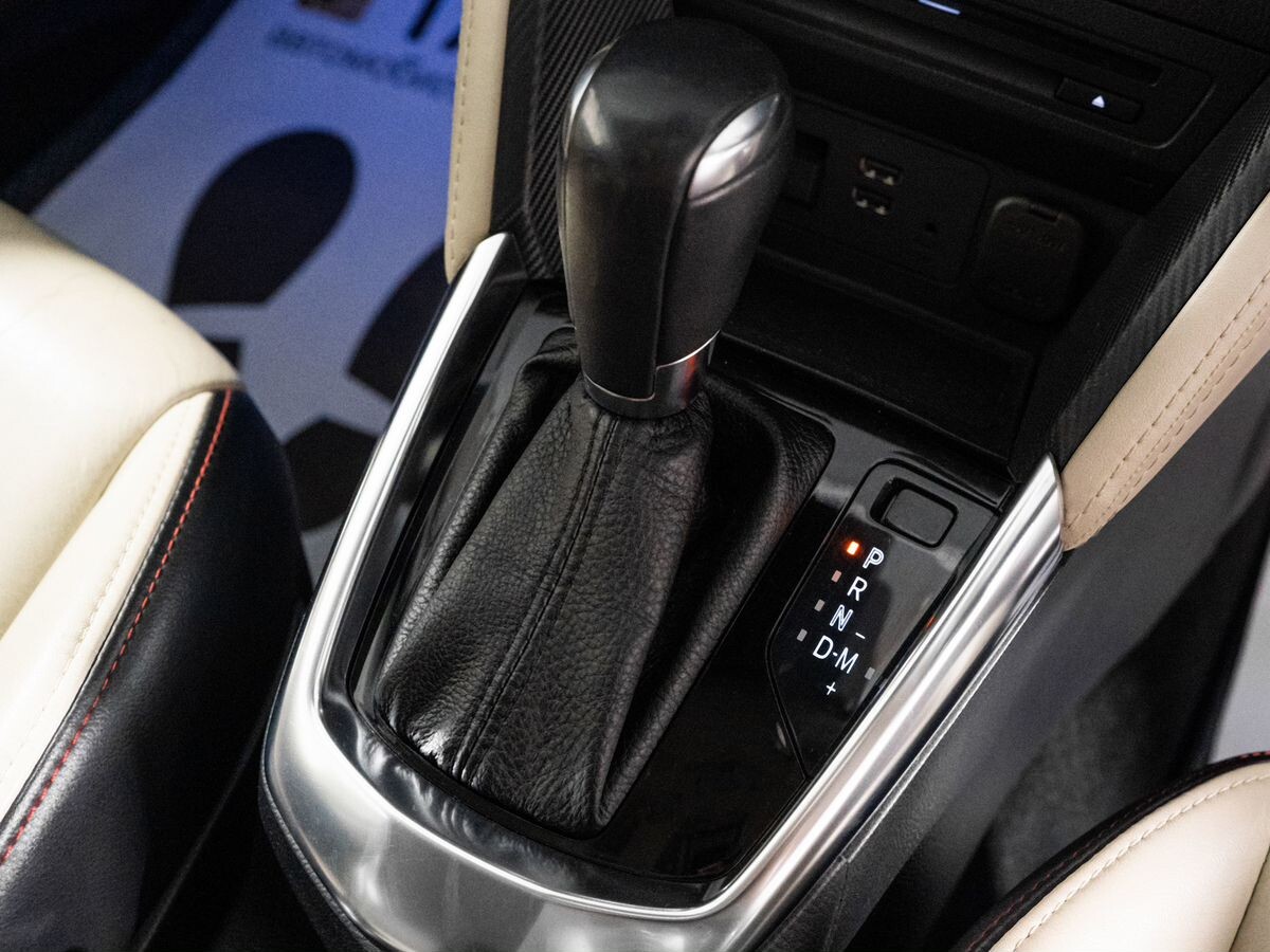 Mazda Demio 2015 - фото автомобиля