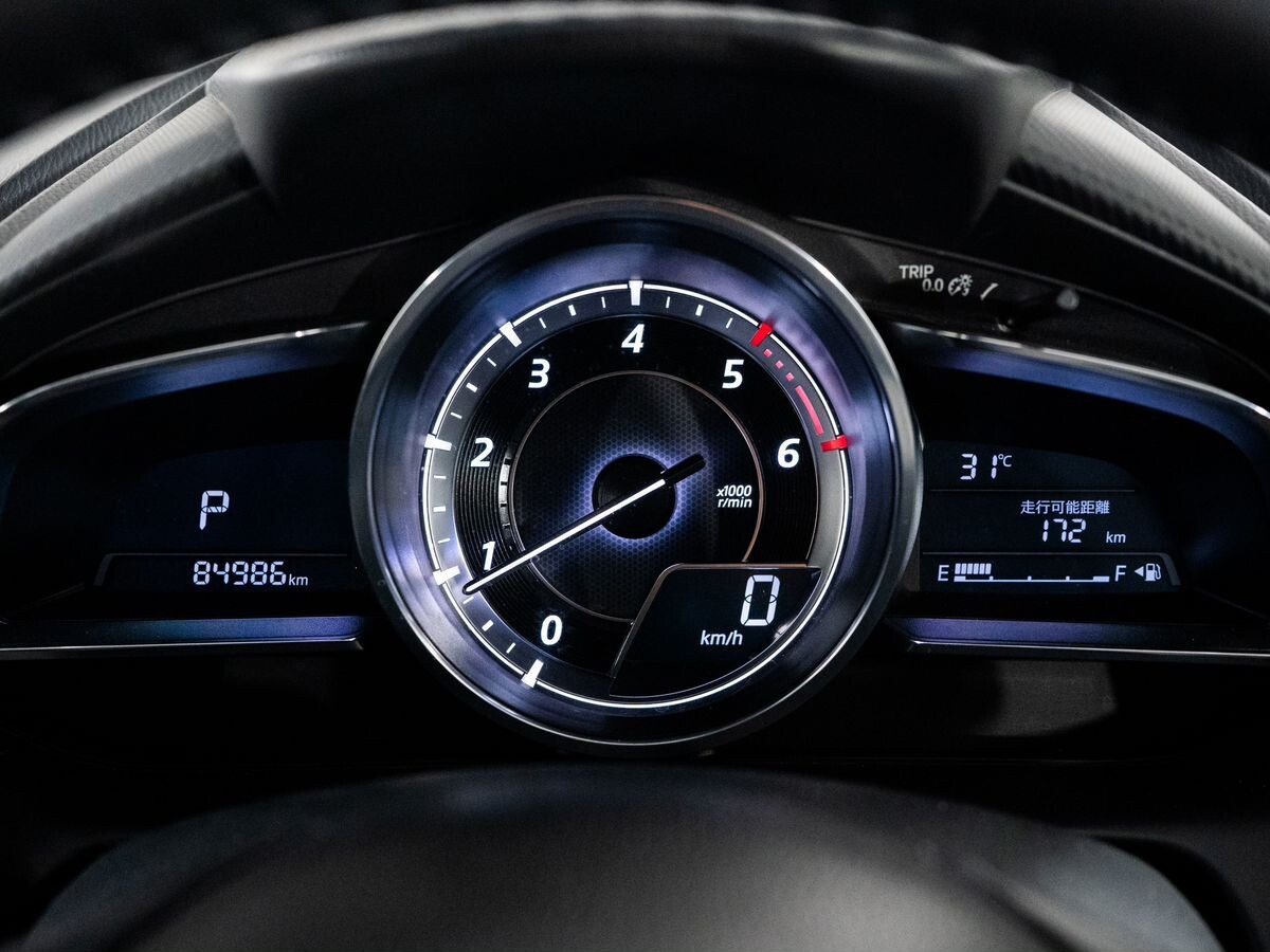 Mazda Demio 2015 - фото автомобиля