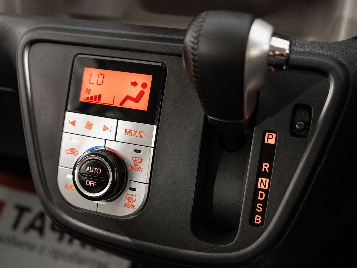 Toyota Passo 2016 - фото автомобиля