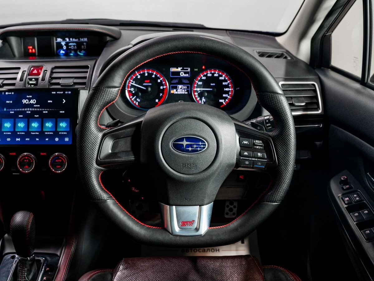 Subaru Levorg 2017 - фото автомобиля