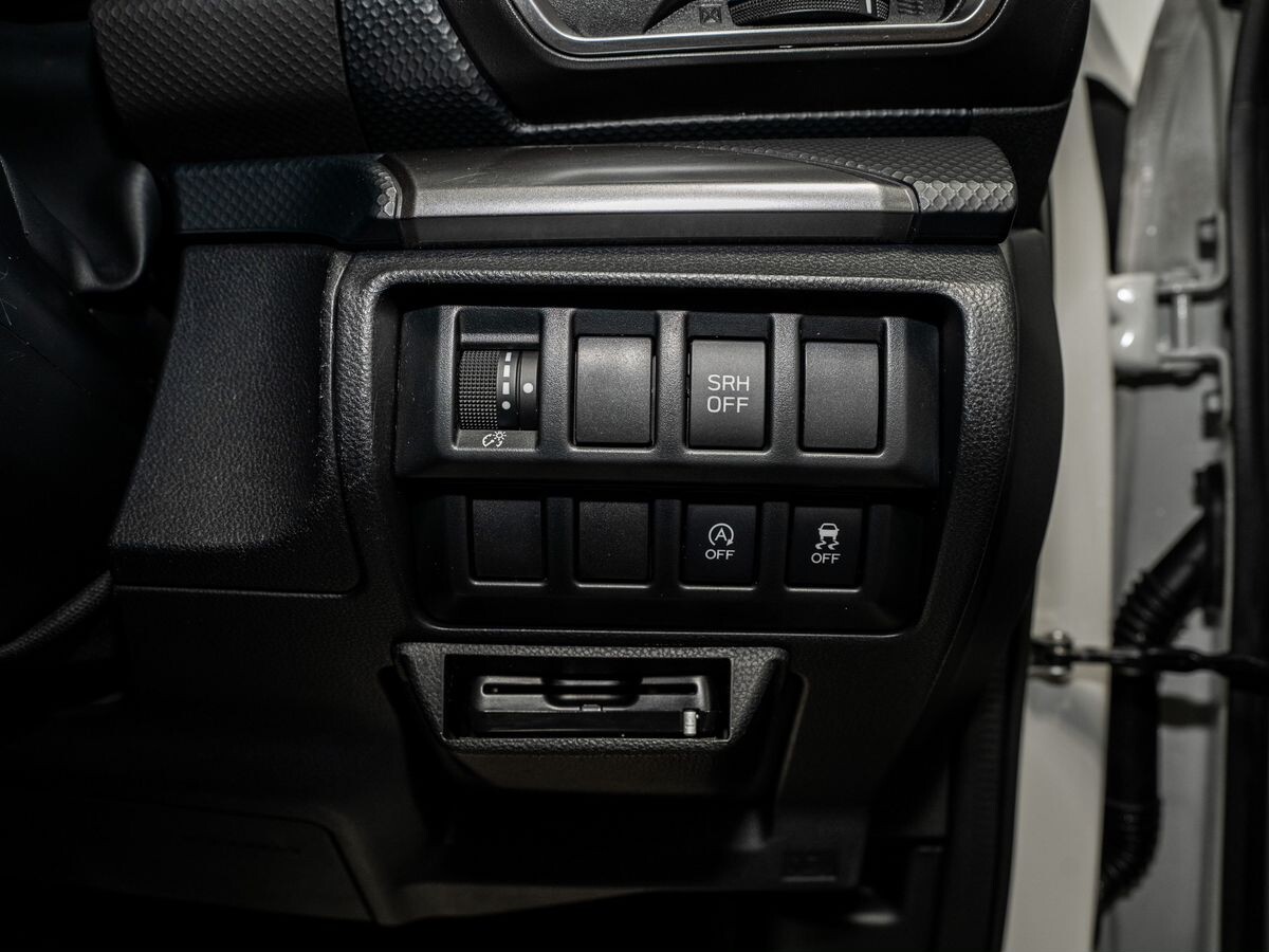 Subaru Forester 2018 - фото автомобиля