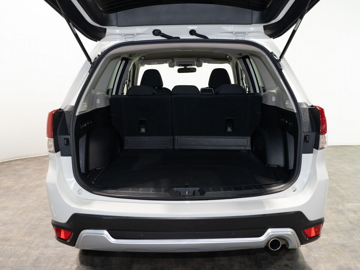 Subaru Forester 2018 - фото автомобиля