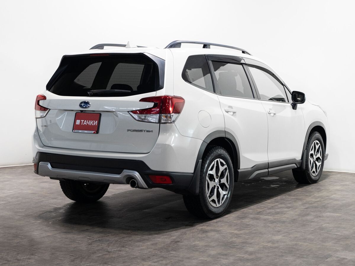 Subaru Forester 2018 - фото автомобиля