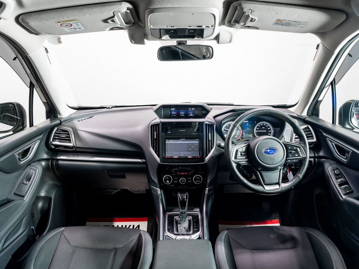 Subaru Forester 2018 - фото автомобиля