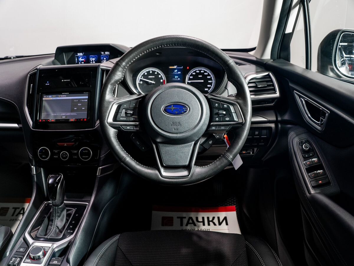 Subaru Forester 2018 - фото автомобиля