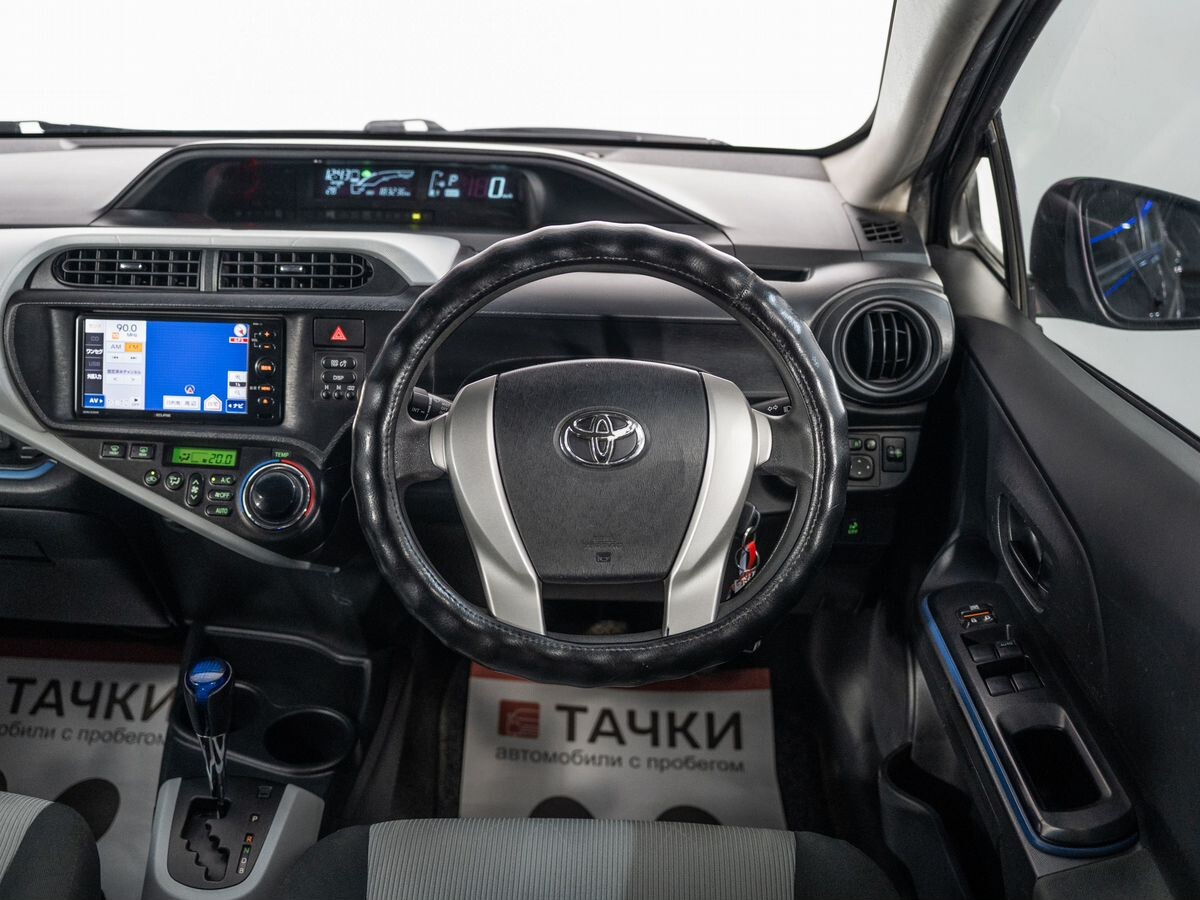 Toyota Aqua 2014 - фото автомобиля