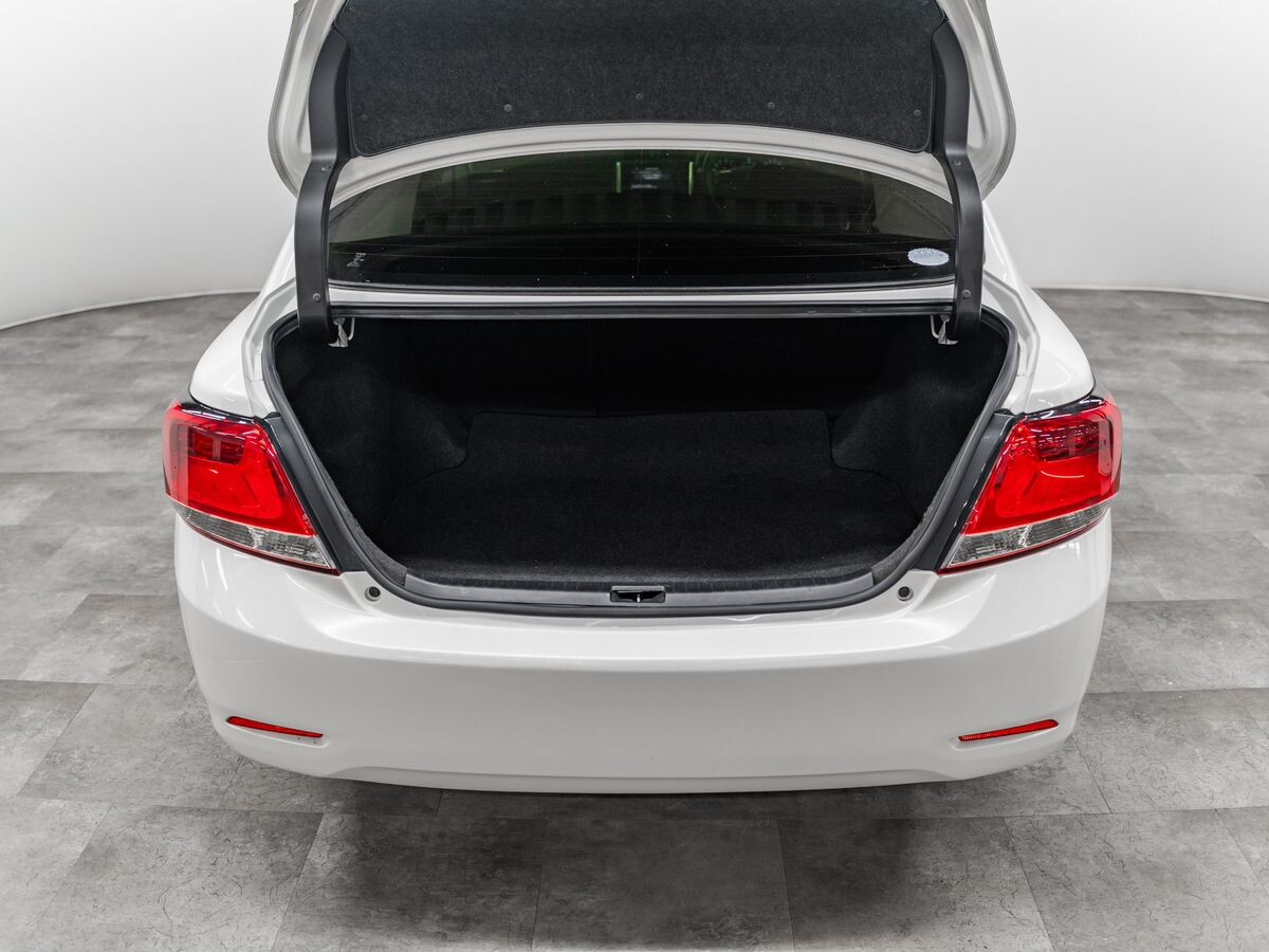 Toyota Allion 2017 - фото автомобиля