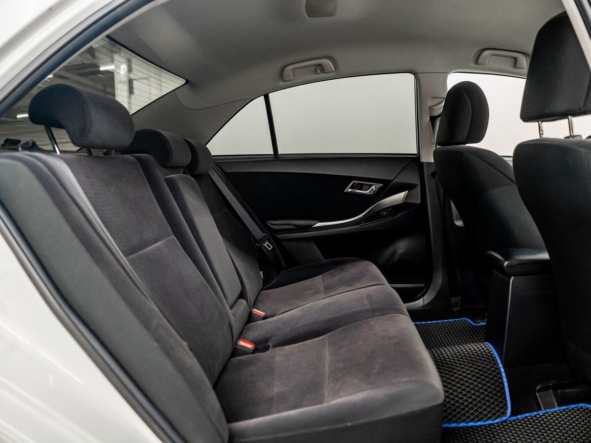 Toyota Allion 2017 - фото автомобиля