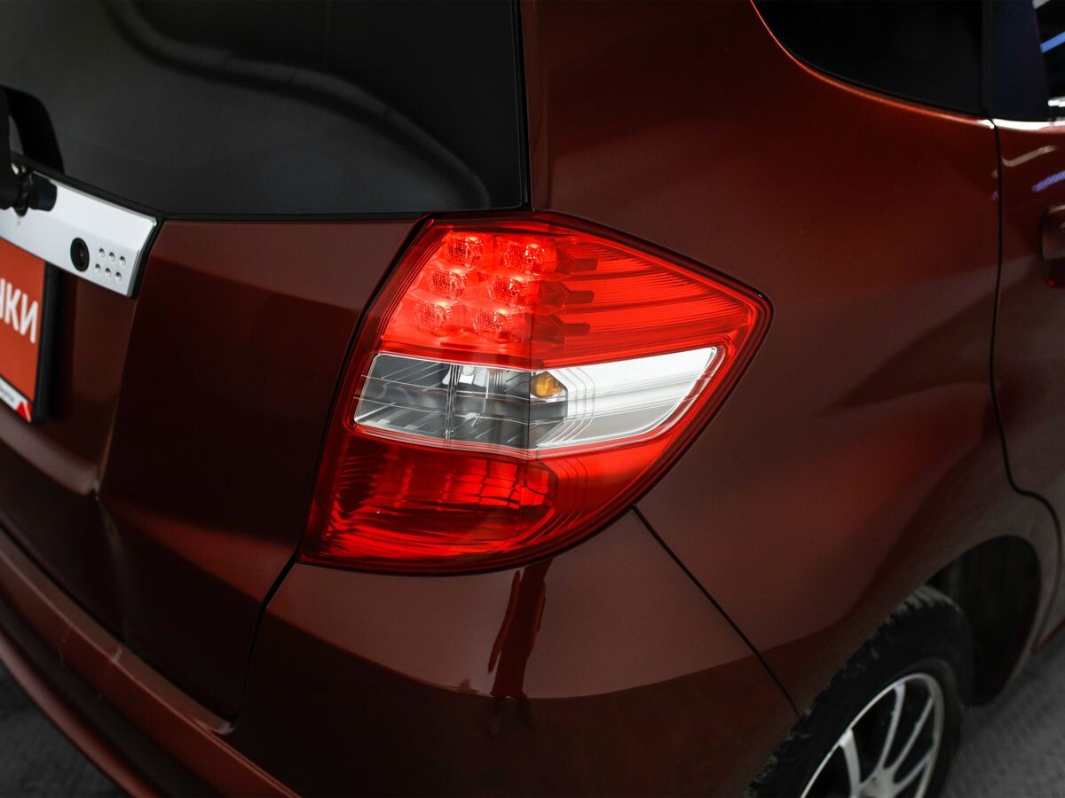Honda Fit 2012 - фото автомобиля