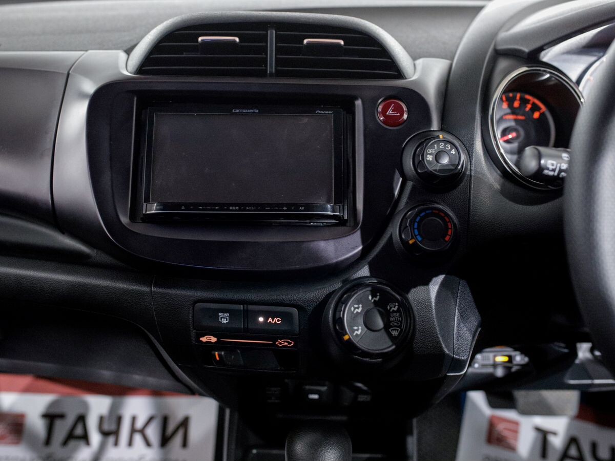 Honda Fit 2012 - фото автомобиля