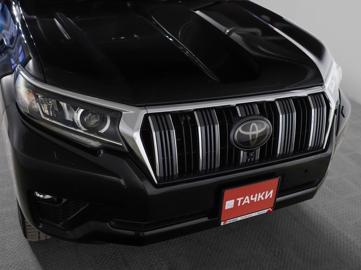 Toyota Land Cruiser Prado 2018 - фото автомобиля