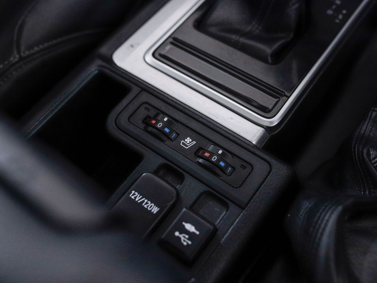 Toyota Land Cruiser Prado 2018 - фото автомобиля