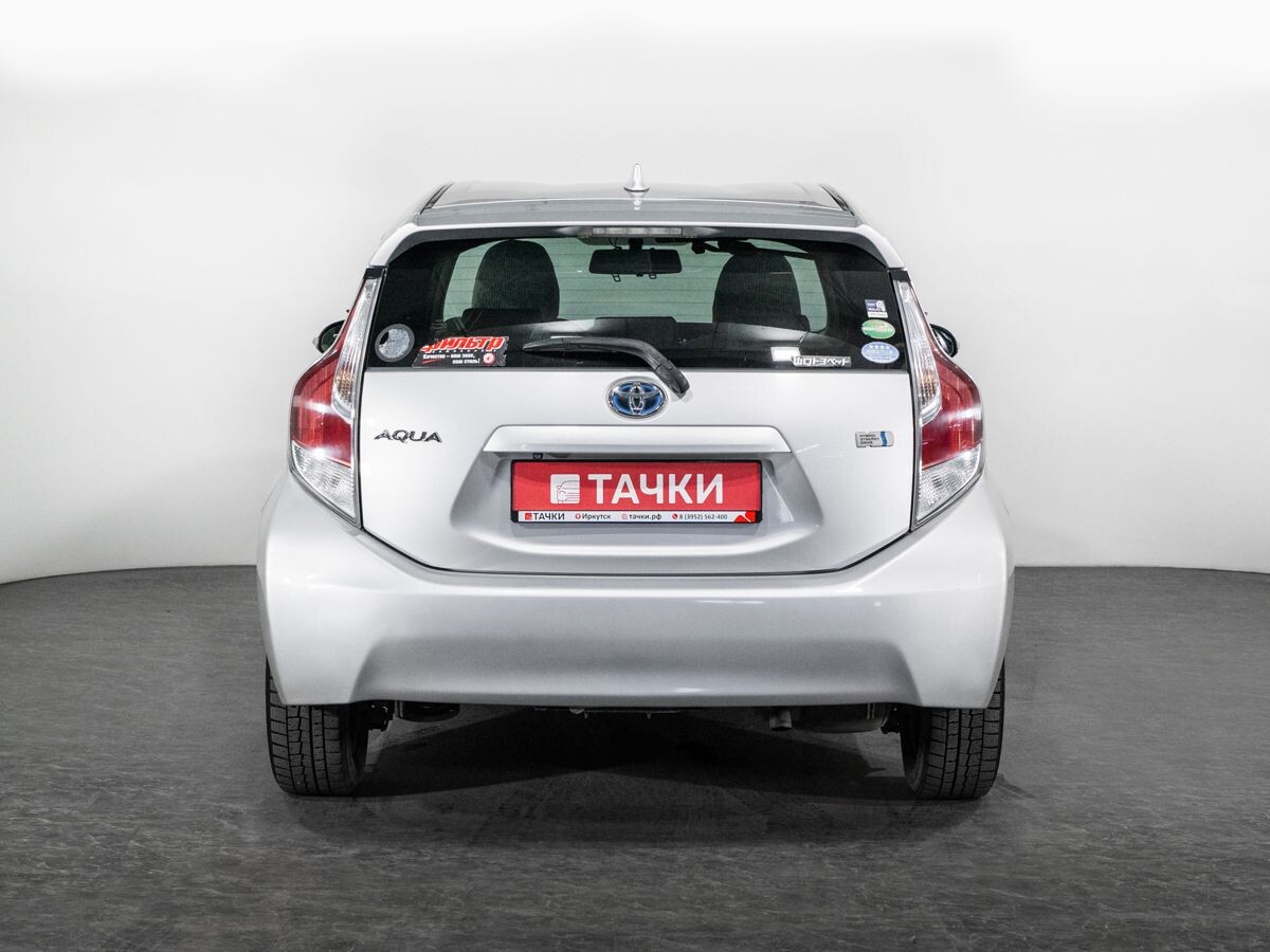 Toyota Aqua 2015 - фото автомобиля
