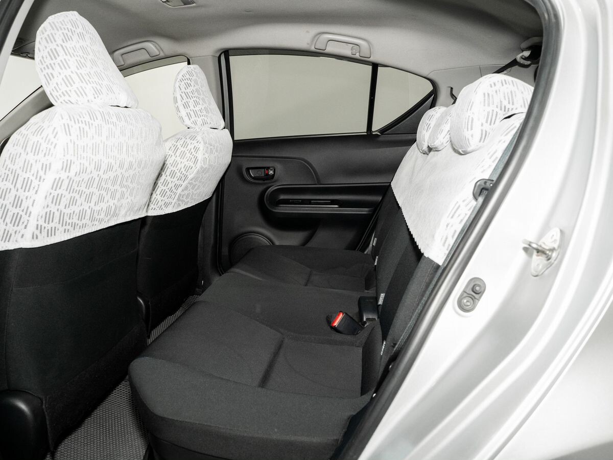 Toyota Aqua 2015 - фото автомобиля