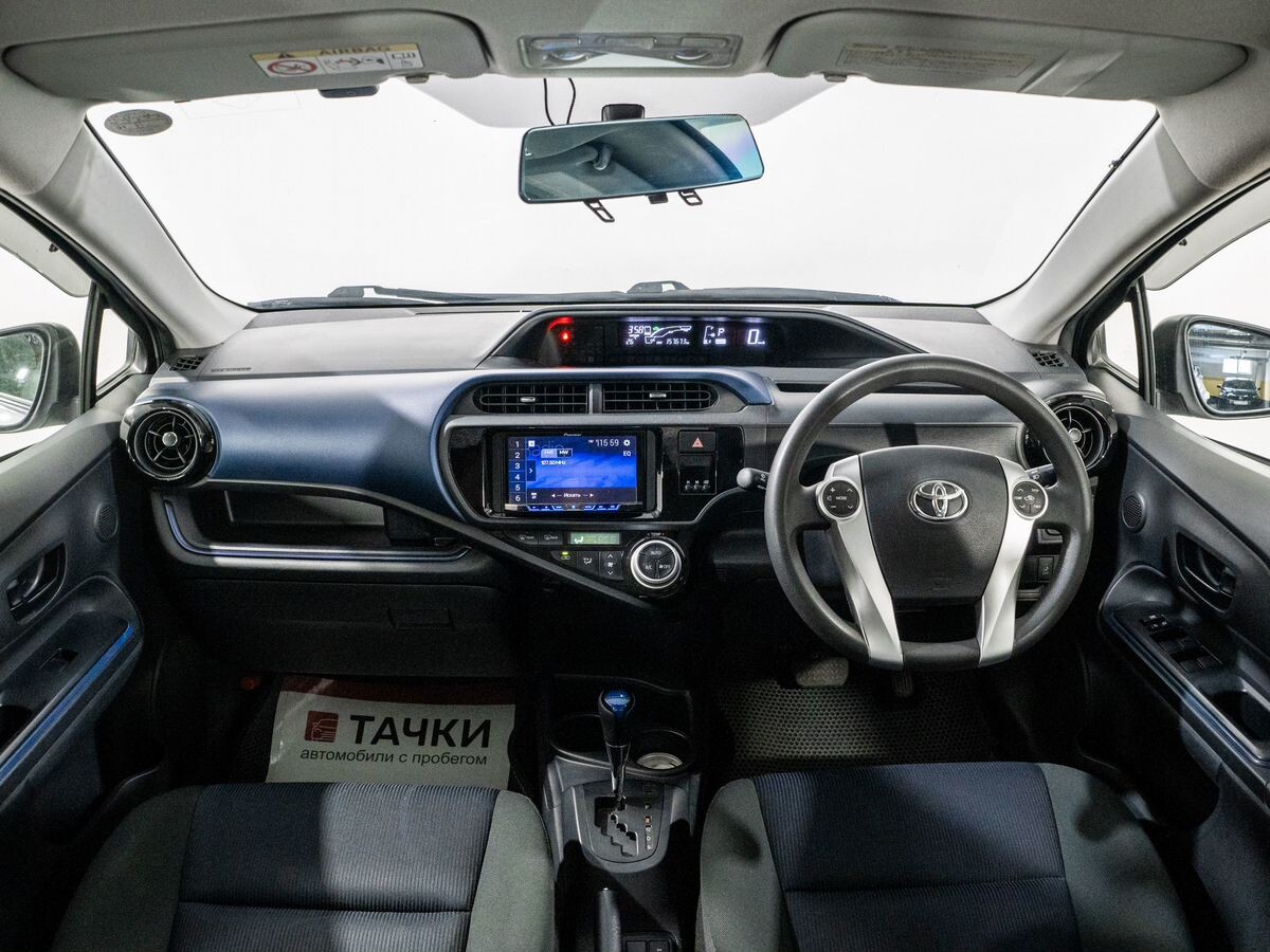 Toyota Aqua 2015 - фото автомобиля