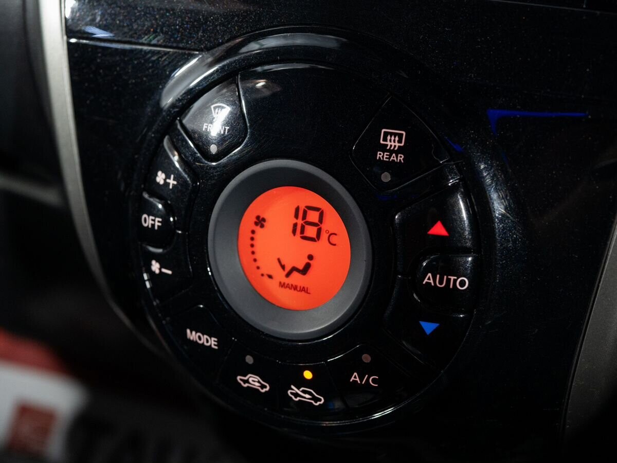 Nissan Note 2018 - фото автомобиля