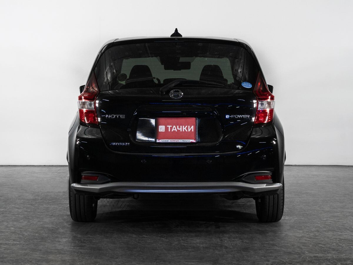 Nissan Note 2018 - фото автомобиля