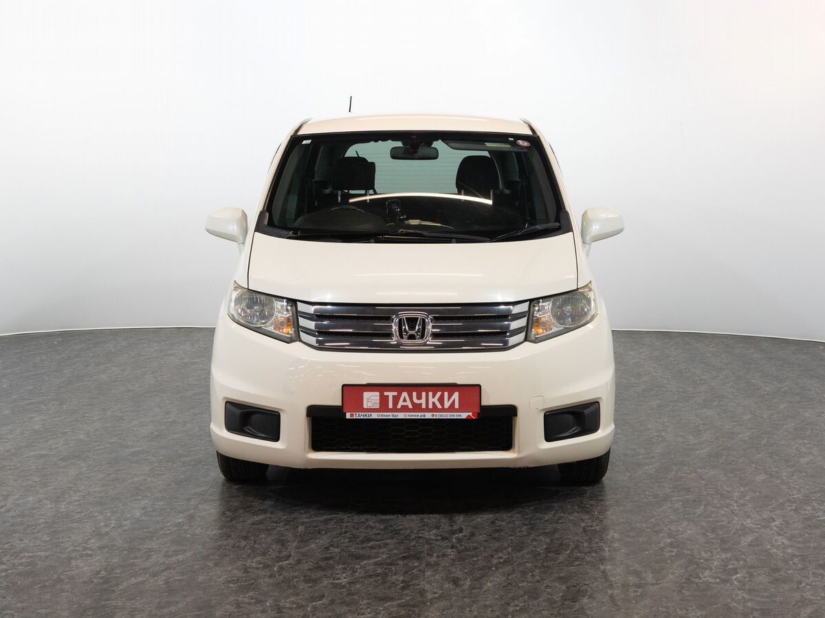 Honda Freed Spike 2010 - фото автомобиля