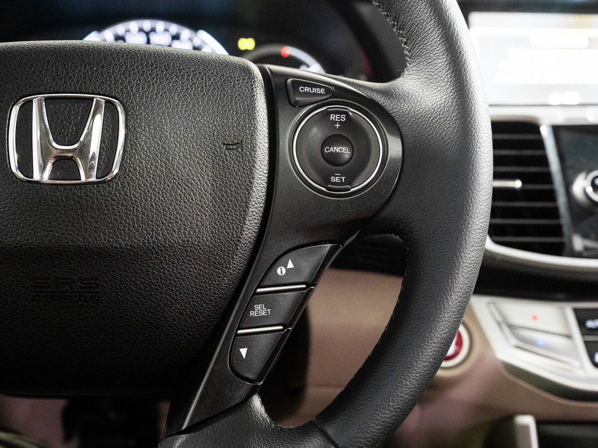 Honda Accord 2013 - фото автомобиля