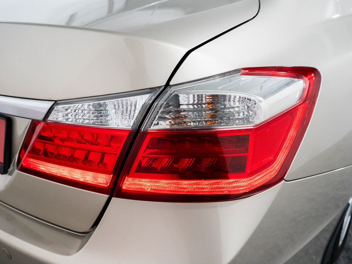 Honda Accord 2013 - фото автомобиля