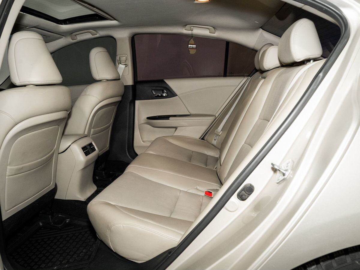 Honda Accord 2013 - фото автомобиля