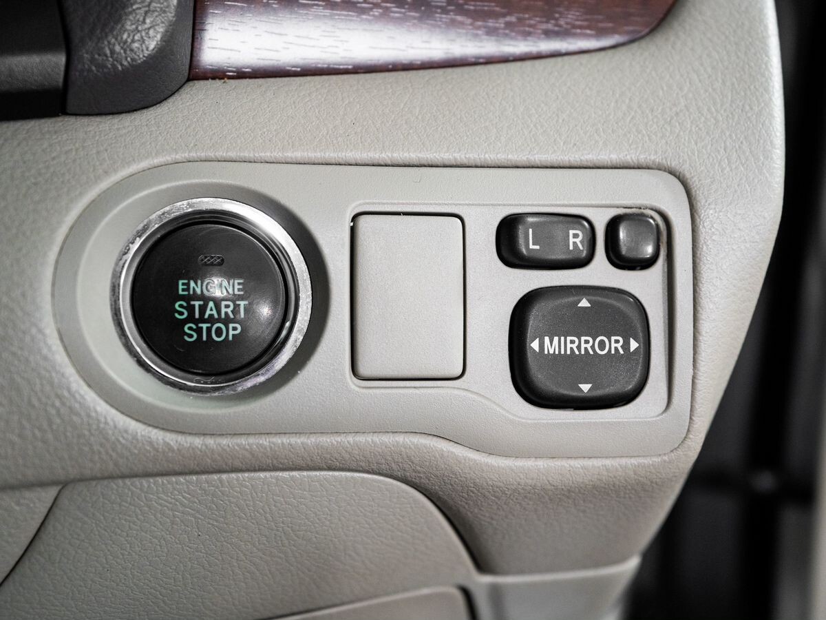 Toyota Premio 2010 - фото автомобиля
