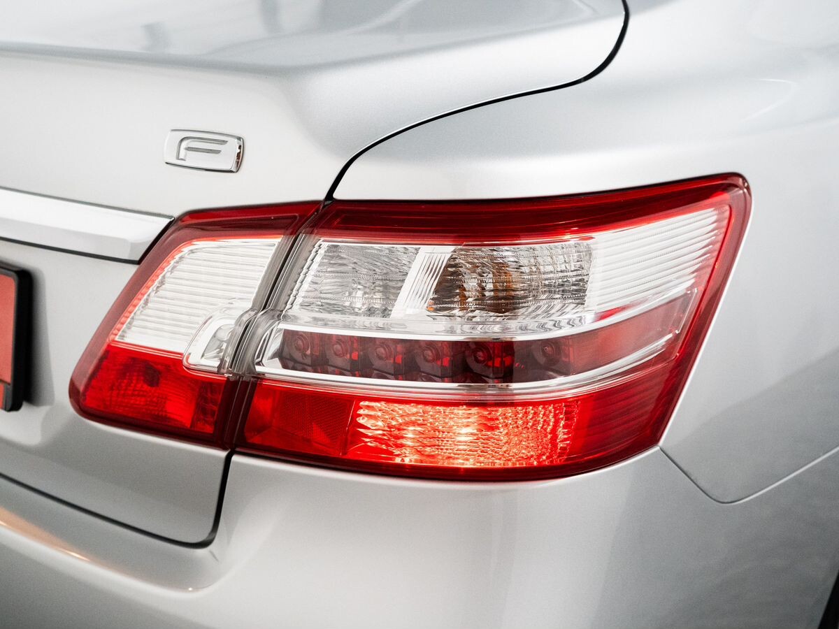 Toyota Premio 2010 - фото автомобиля