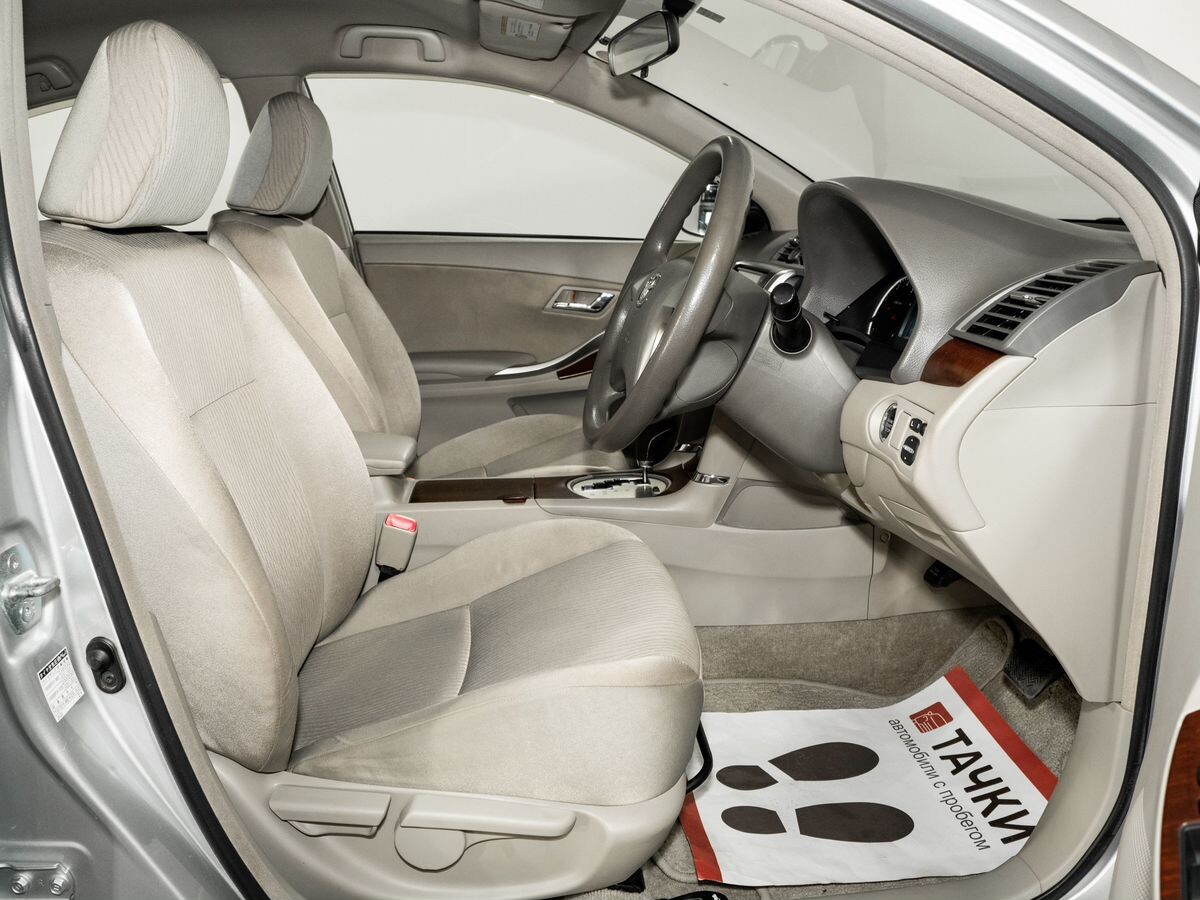 Toyota Premio 2010 - фото автомобиля
