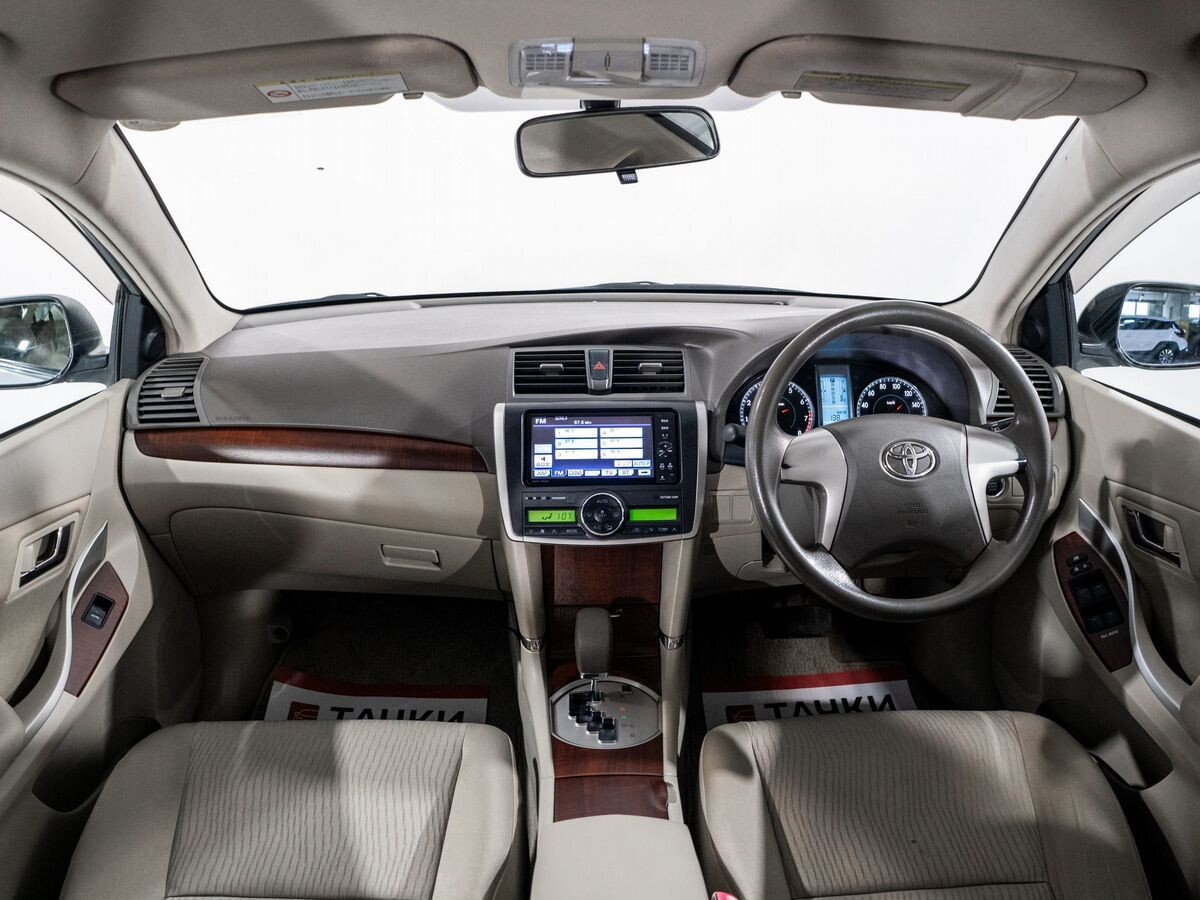 Toyota Premio 2010 - фото автомобиля