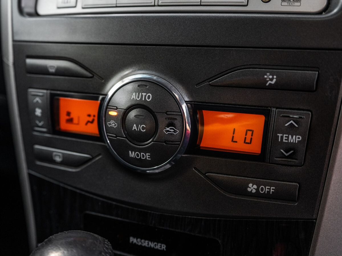 Toyota Corolla Fielder 2008 - фото автомобиля