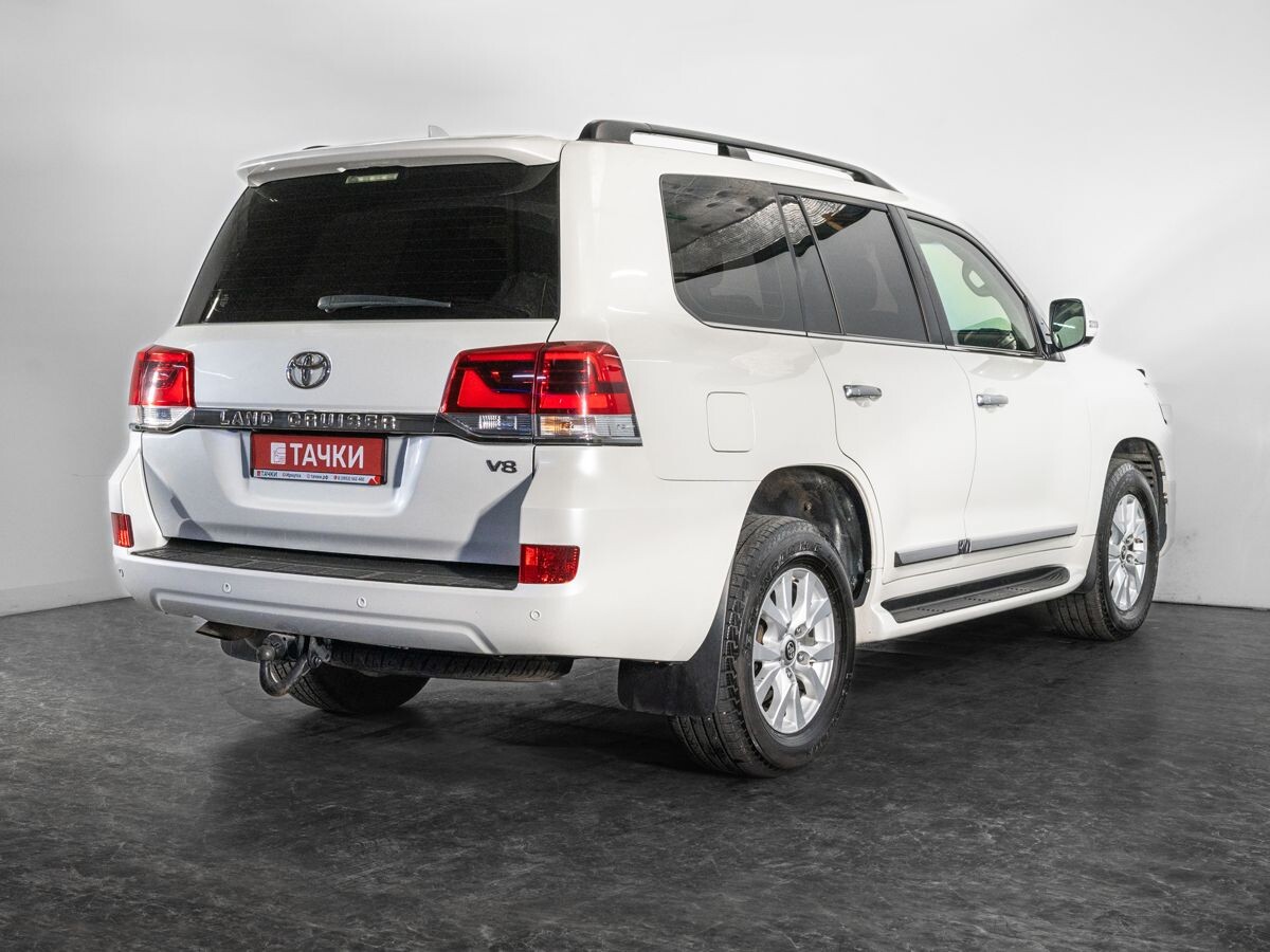 Toyota Land Cruiser 2015 - фото автомобиля