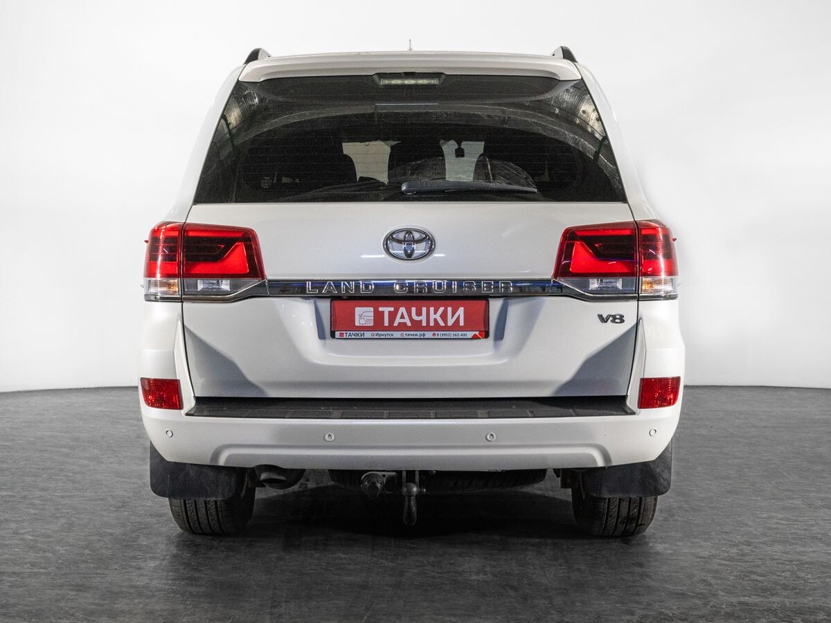 Toyota Land Cruiser 2015 - фото автомобиля