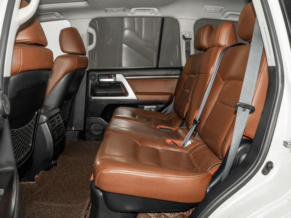 Toyota Land Cruiser 2015 - фото автомобиля