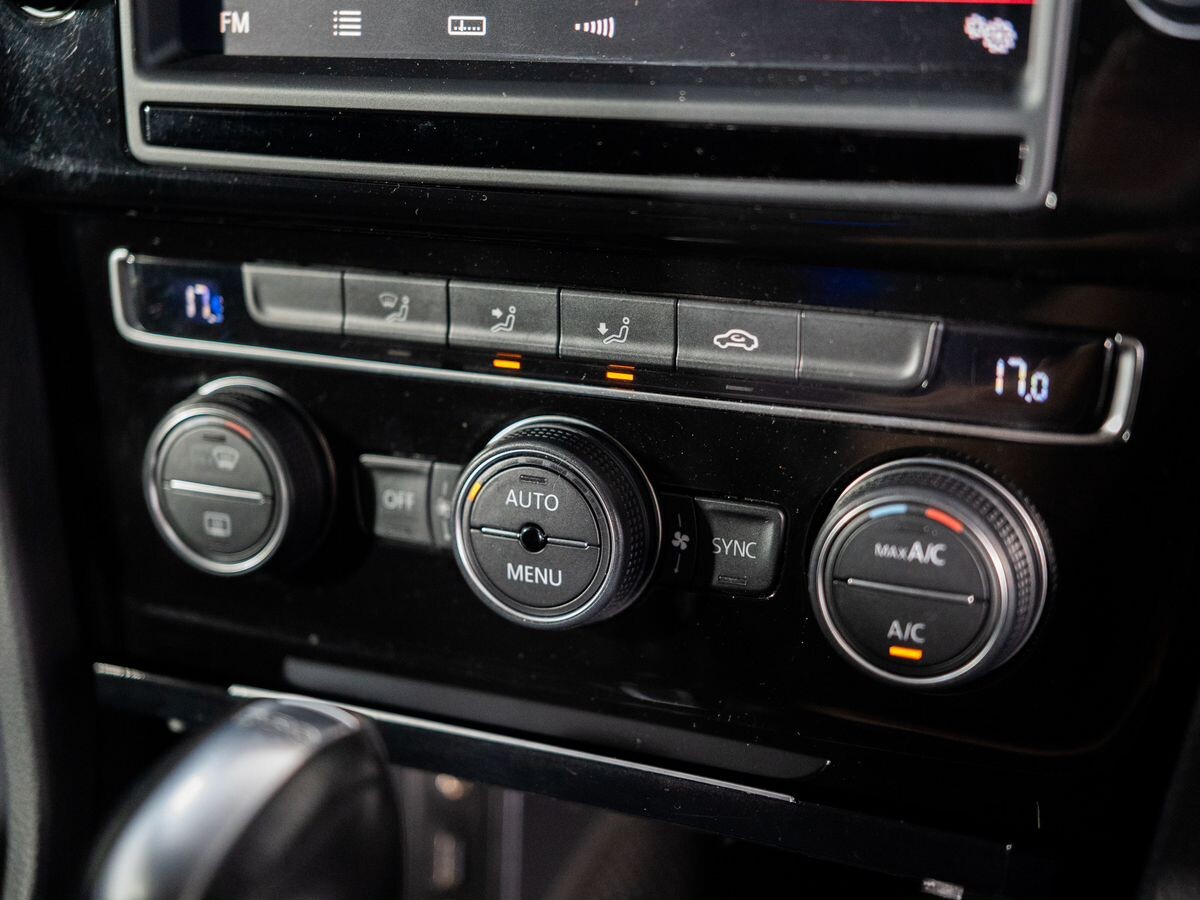 Volkswagen Golf 2014 - фото автомобиля
