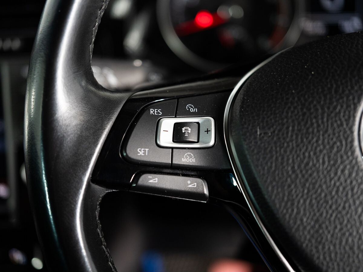 Volkswagen Golf 2014 - фото автомобиля