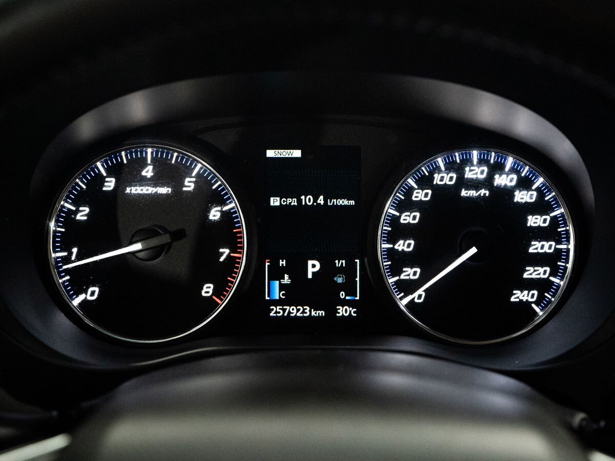 Mitsubishi Outlander 2015 - фото автомобиля