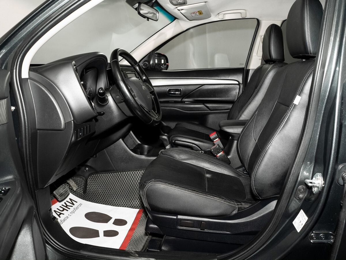 Mitsubishi Outlander 2015 - фото автомобиля