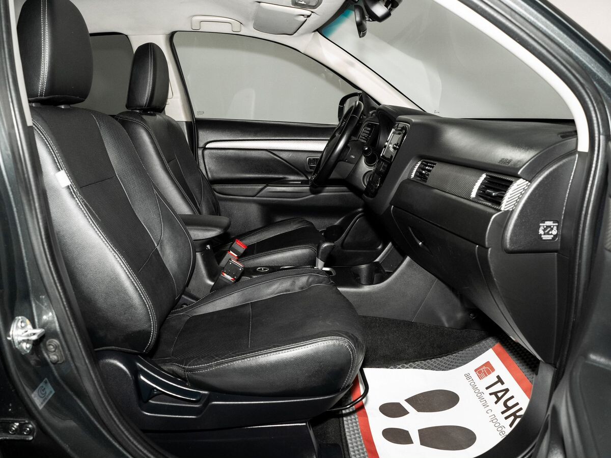 Mitsubishi Outlander 2015 - фото автомобиля