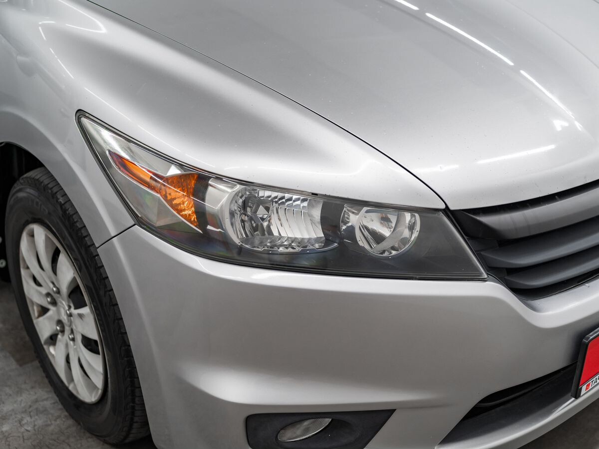 Honda Stream 2006 - фото автомобиля