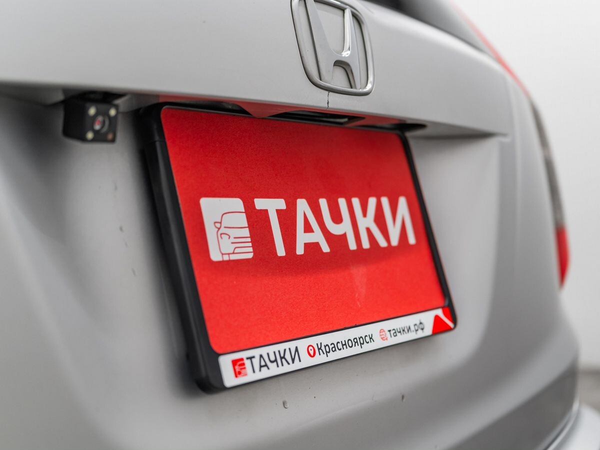 Honda Stream 2006 - фото автомобиля