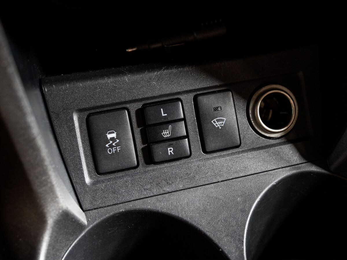 Toyota RAV4 2010 - фото автомобиля