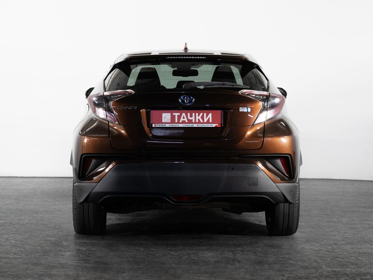 Toyota C-HR 2017 - фото автомобиля