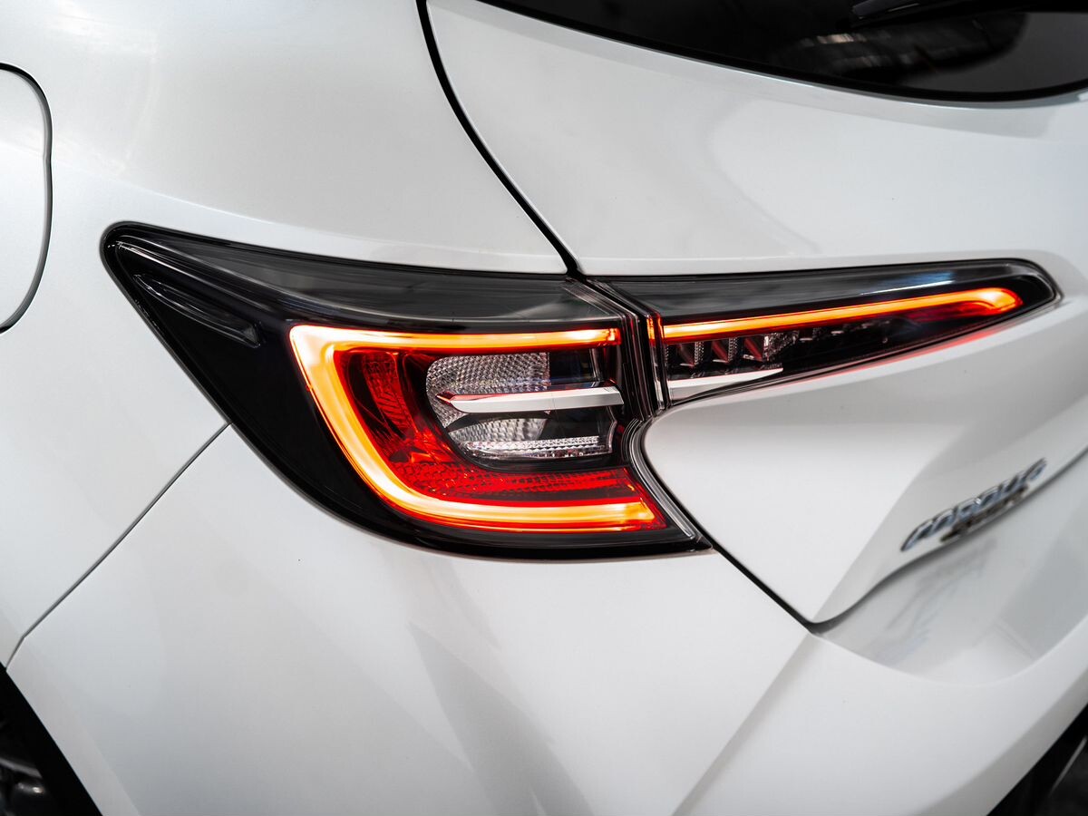 Toyota Corolla 2020 - фото автомобиля