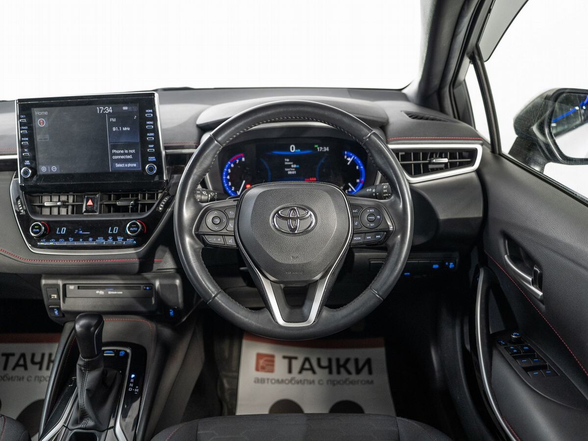 Toyota Corolla 2020 - фото автомобиля