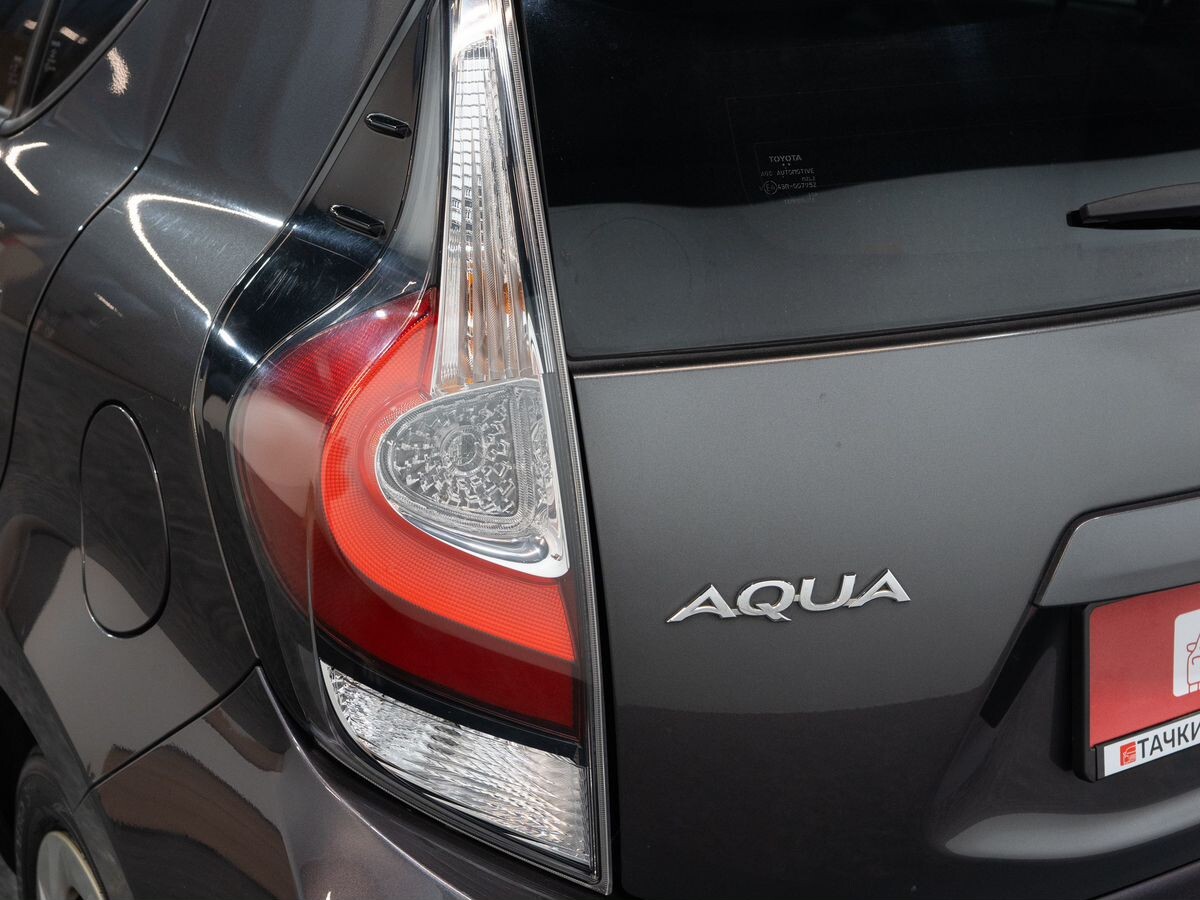 Toyota Aqua 2018 - фото автомобиля