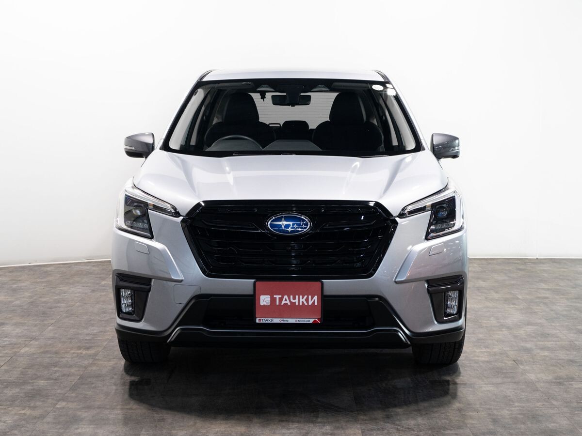 Subaru Forester 2021 - фото автомобиля