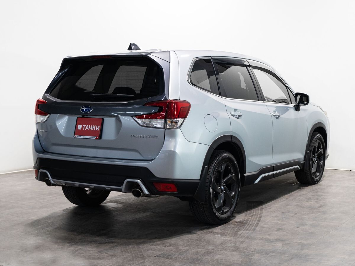 Subaru Forester 2021 - фото автомобиля
