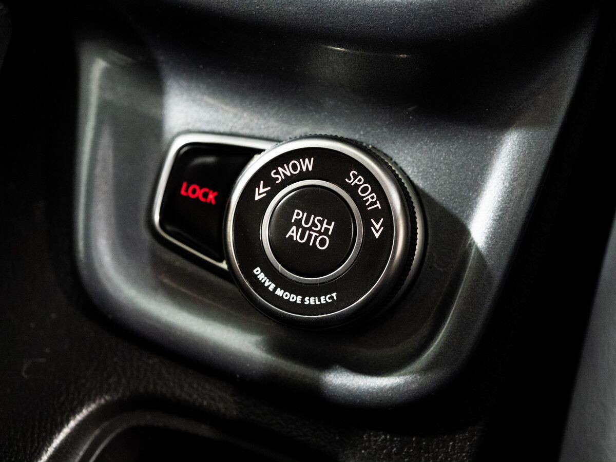 Suzuki Escudo 2019 - фото автомобиля