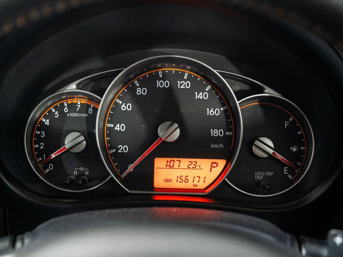 Subaru Trezia 2011 - фото автомобиля