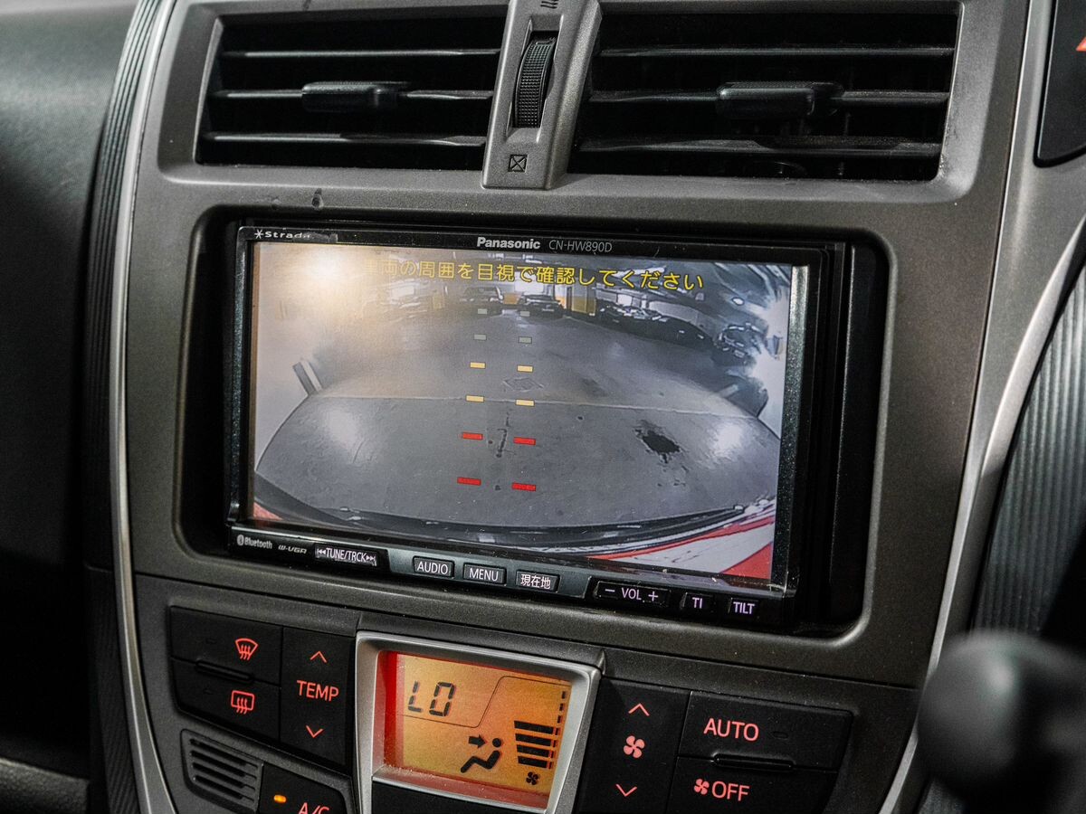 Subaru Trezia 2011 - фото автомобиля